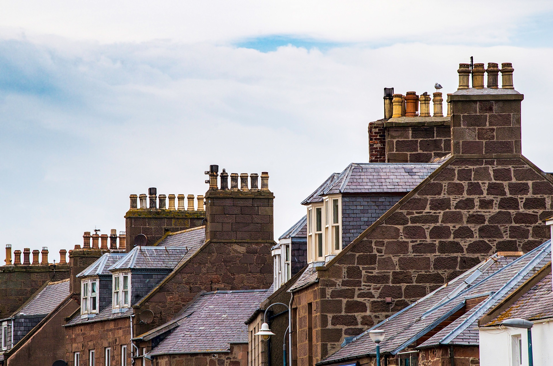 homes-1628070_1920